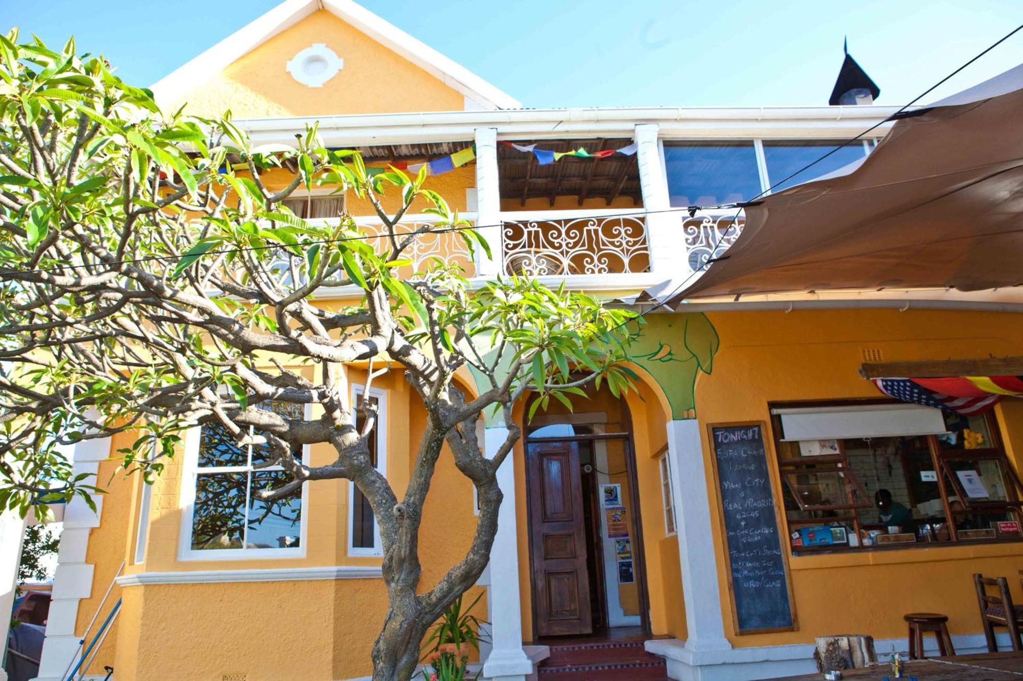 Green Elephant Backpackers Kaapstad Buitenkant foto