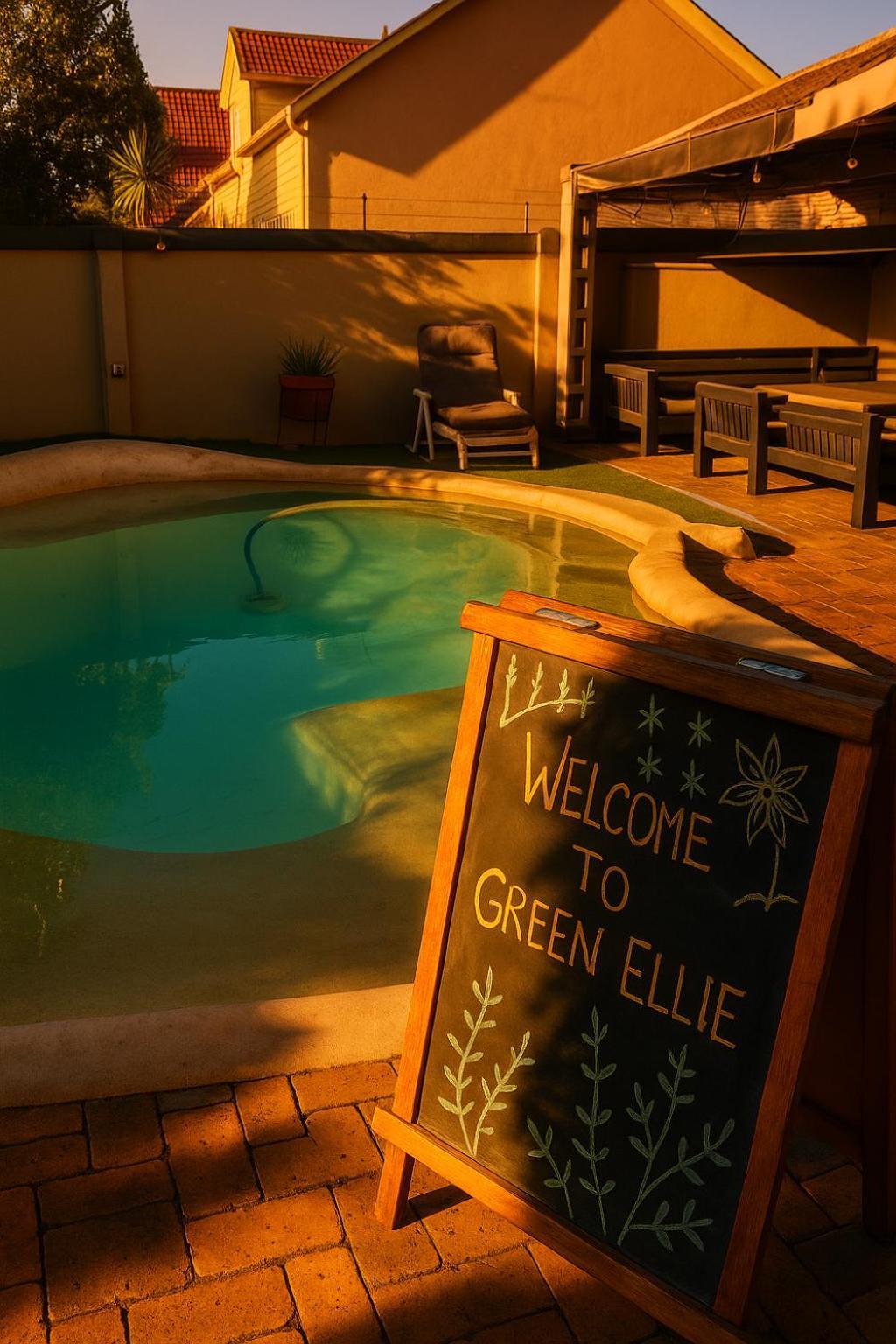 Green Elephant Backpackers Kaapstad Buitenkant foto